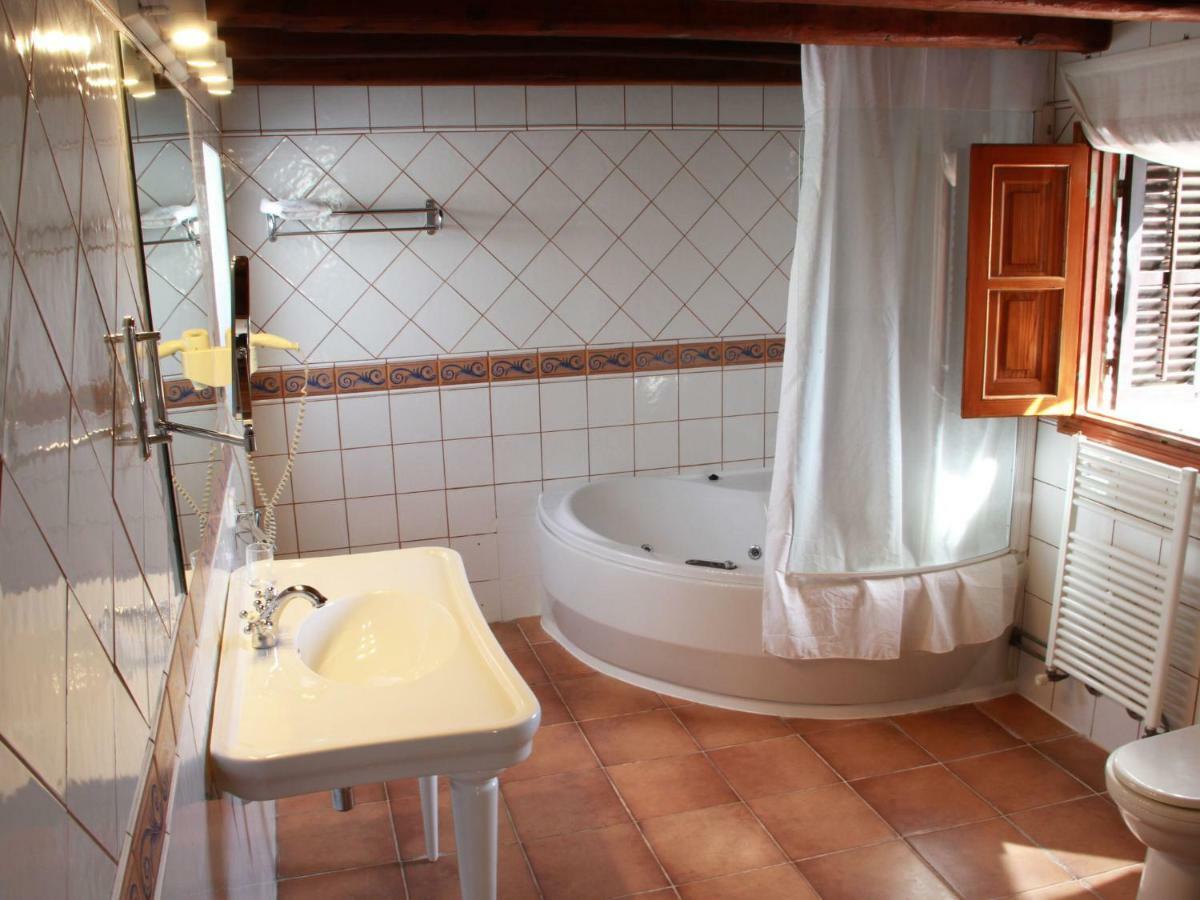 Holiday home Belvilla By Oyo Pep Rustico Sant Miquel De Balansat