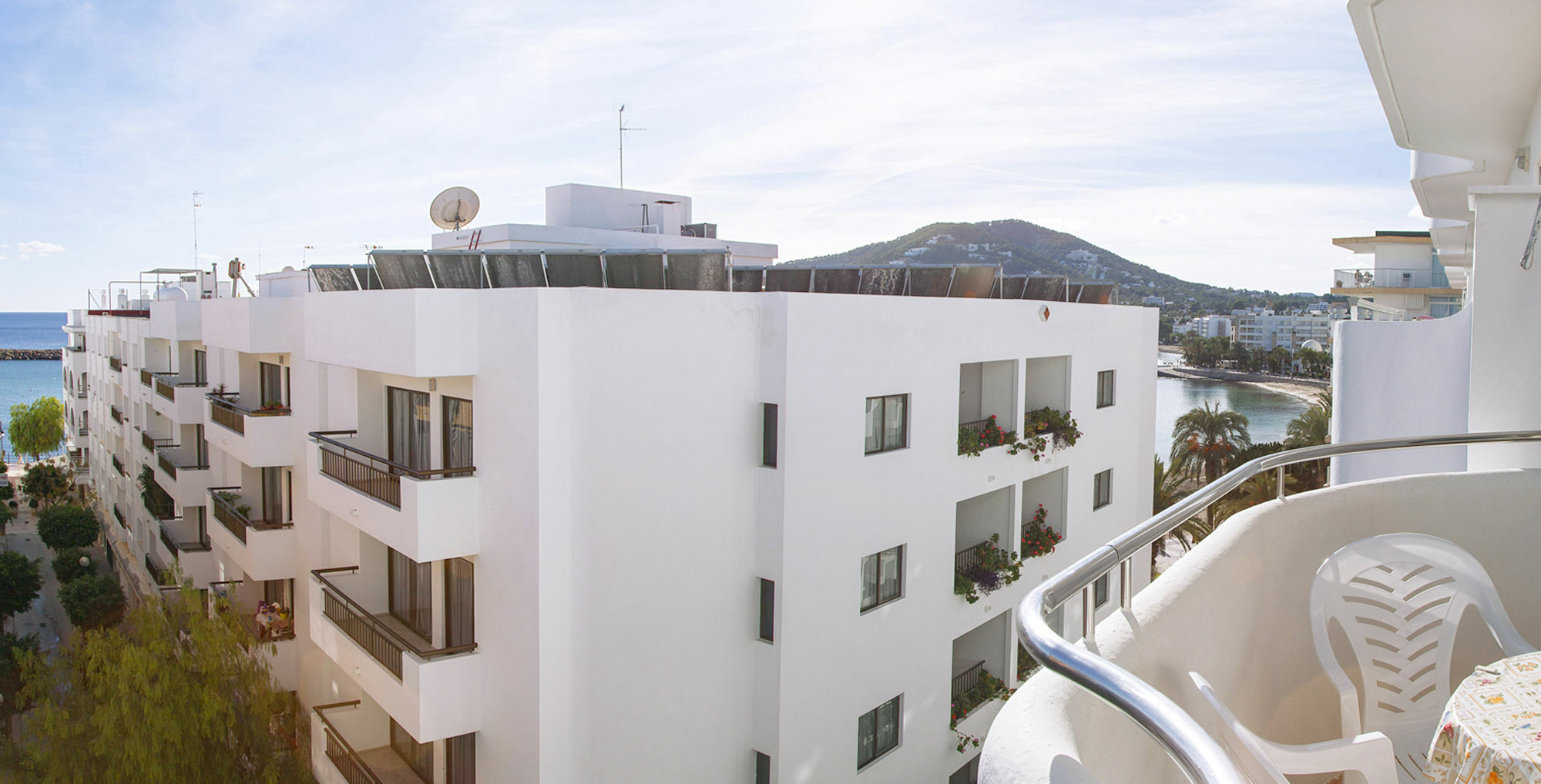 Bon Lloc Santa Eularia des Riu