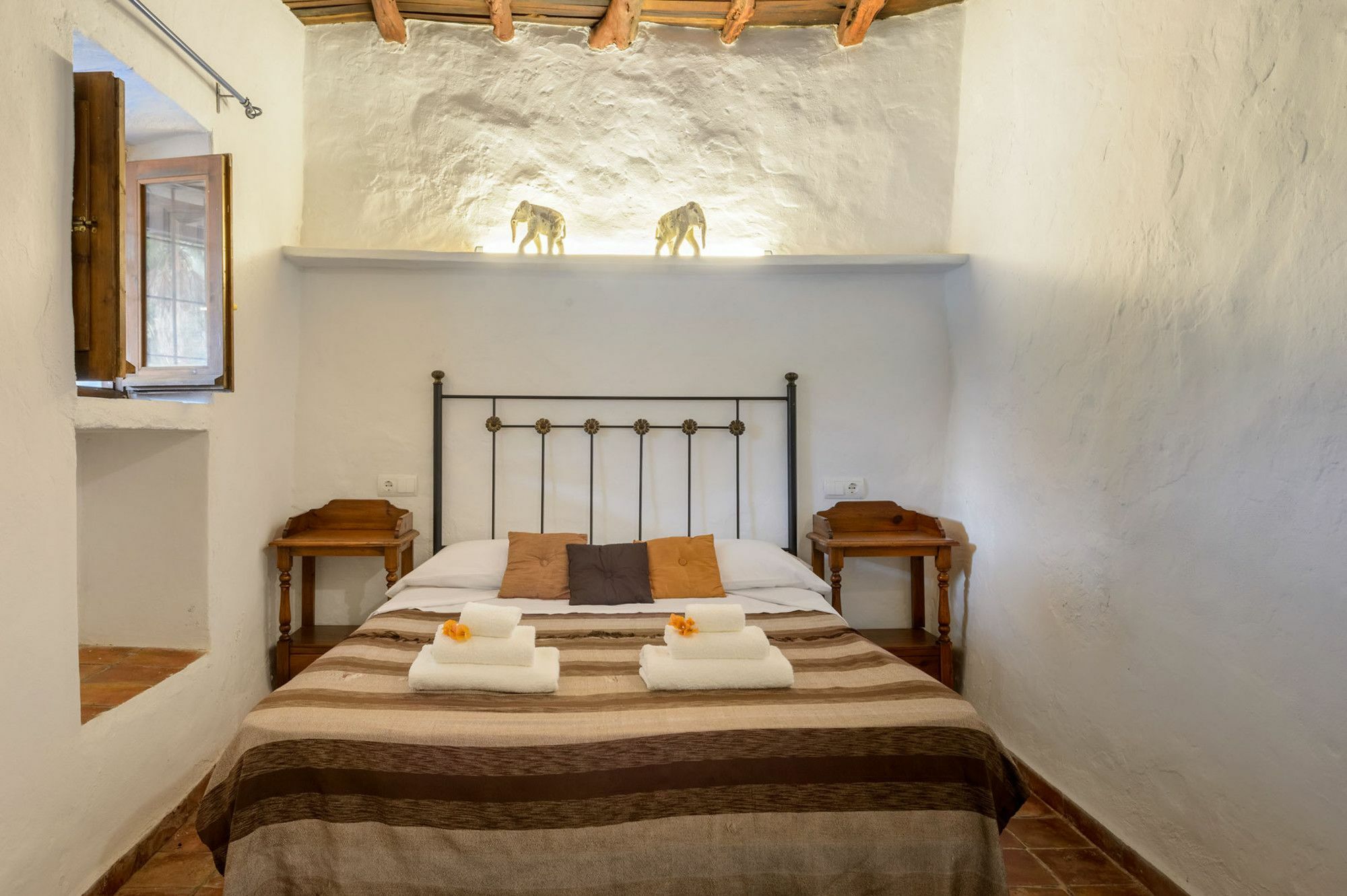 Casa Payesa - Authentic Ibizan Style Villa San Antonio (Ibiza)