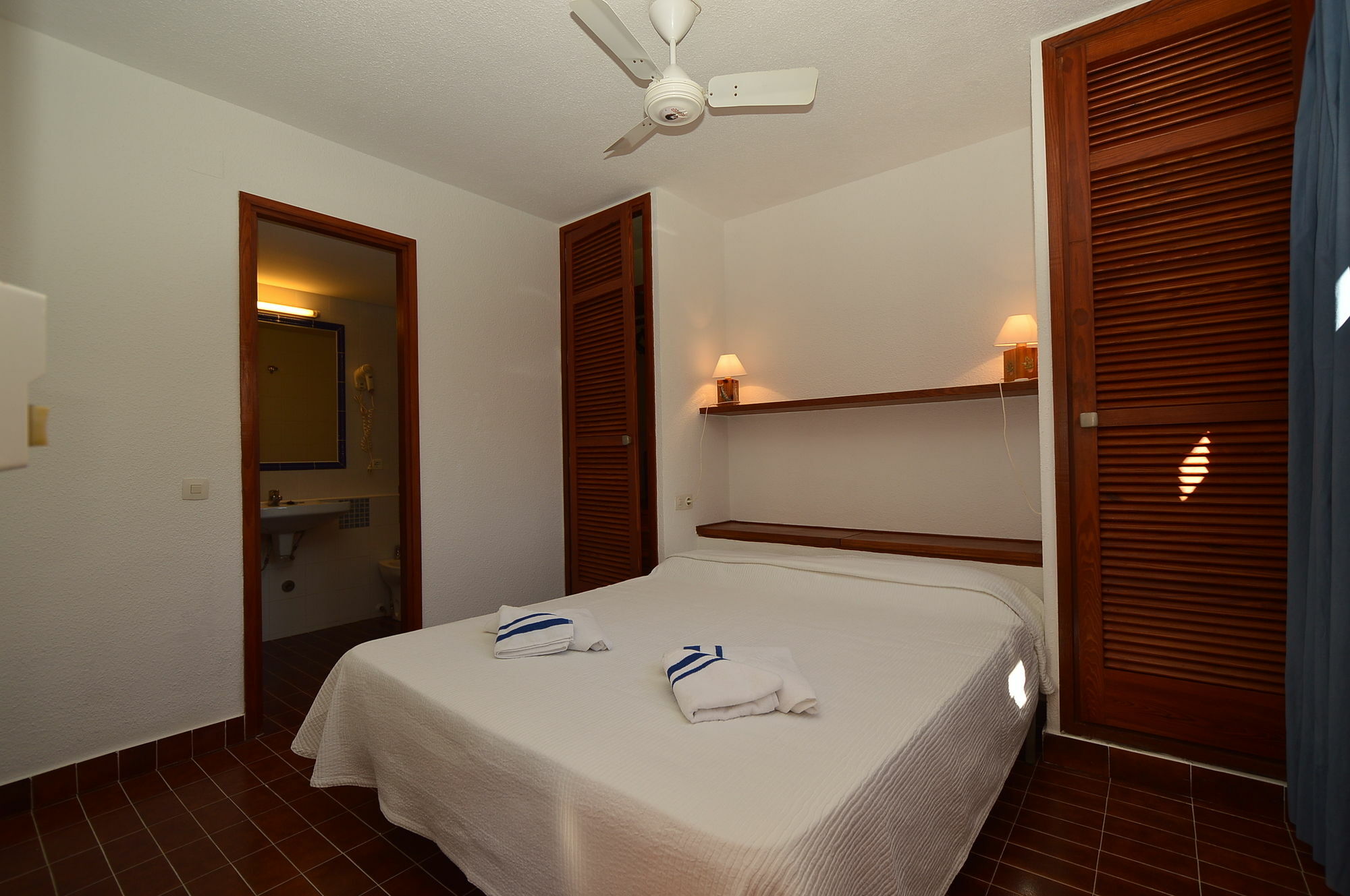 Hotel Club Cala Azul 3*