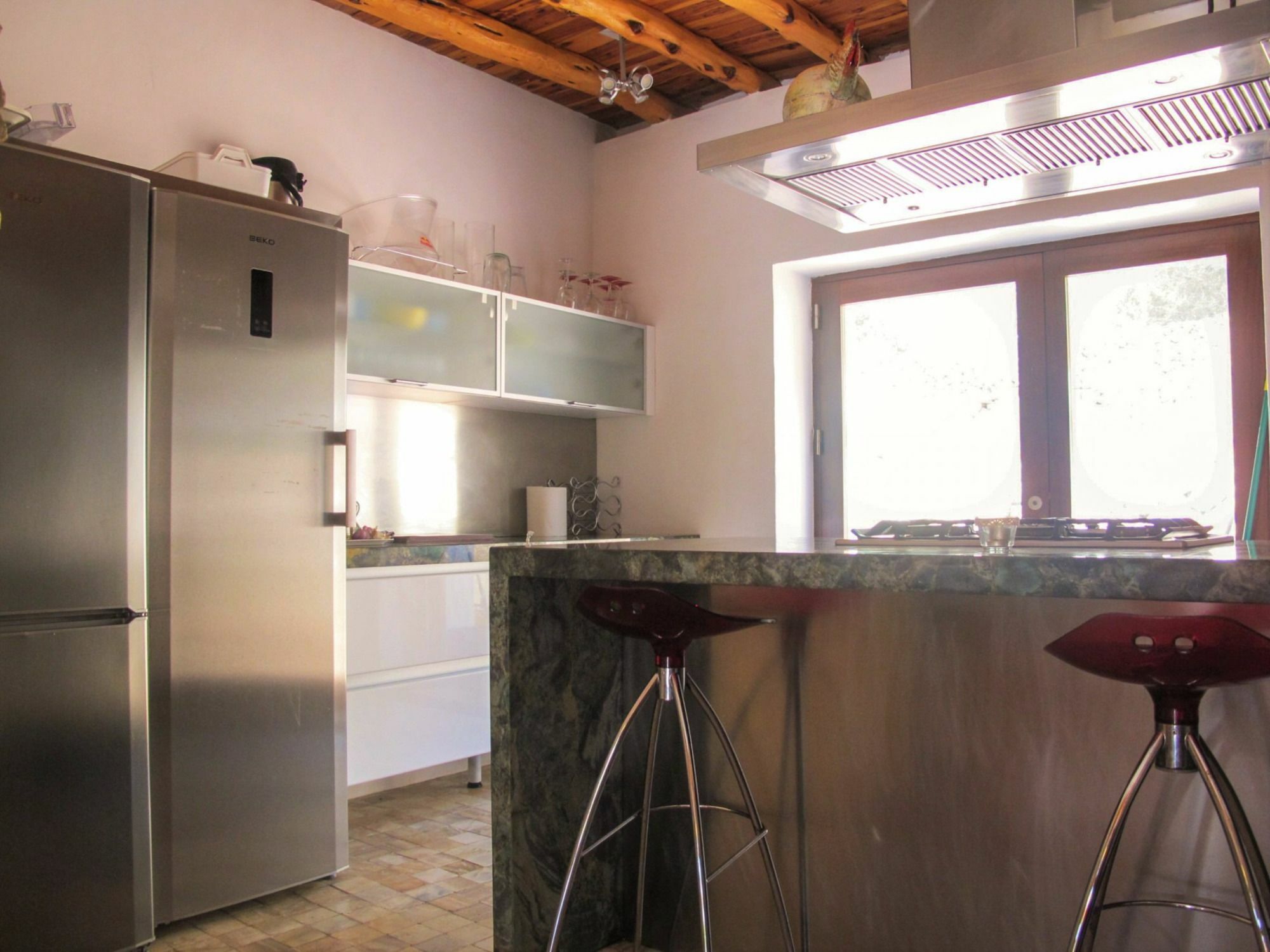 Weedy Villa San Antonio (Ibiza)