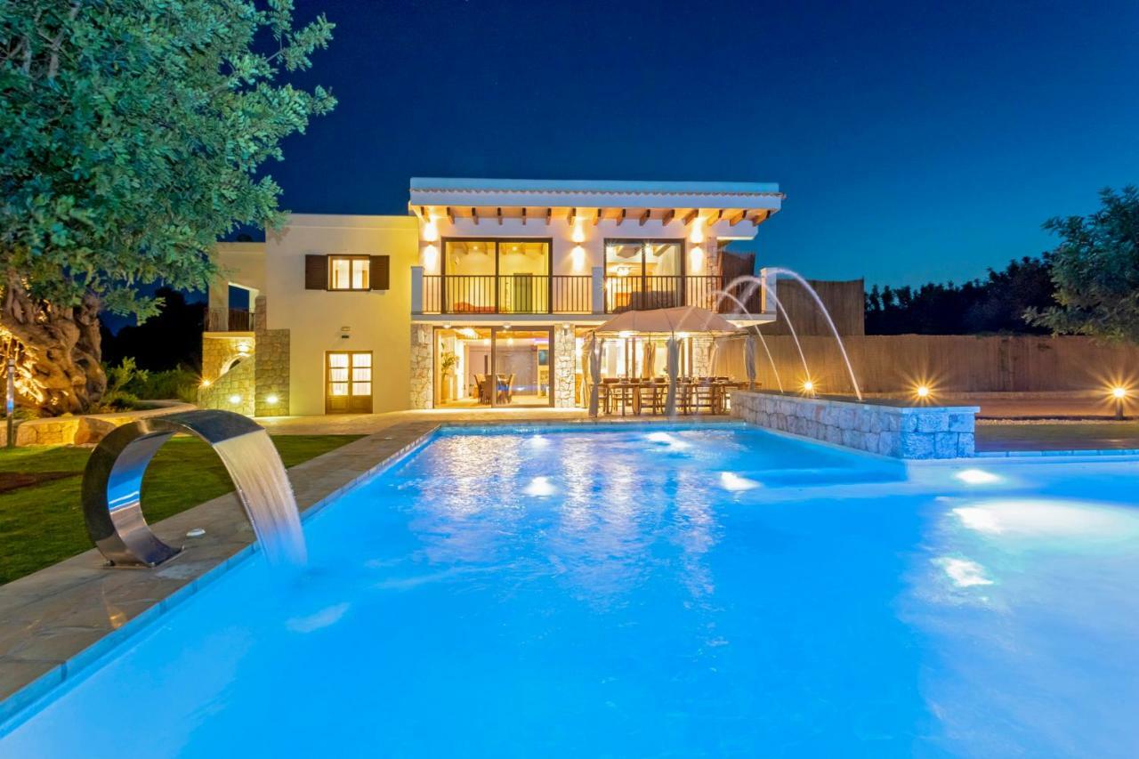 Can Bernadet Villa *