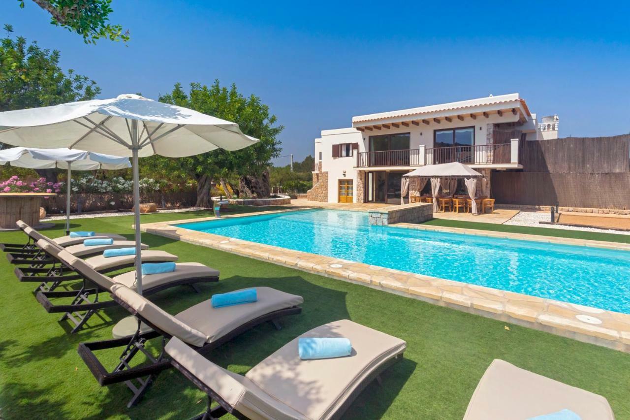 Can Bernadet Villa *
