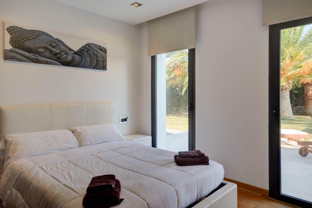 Holiday home Miami Modern House Close Platja Den Bossa