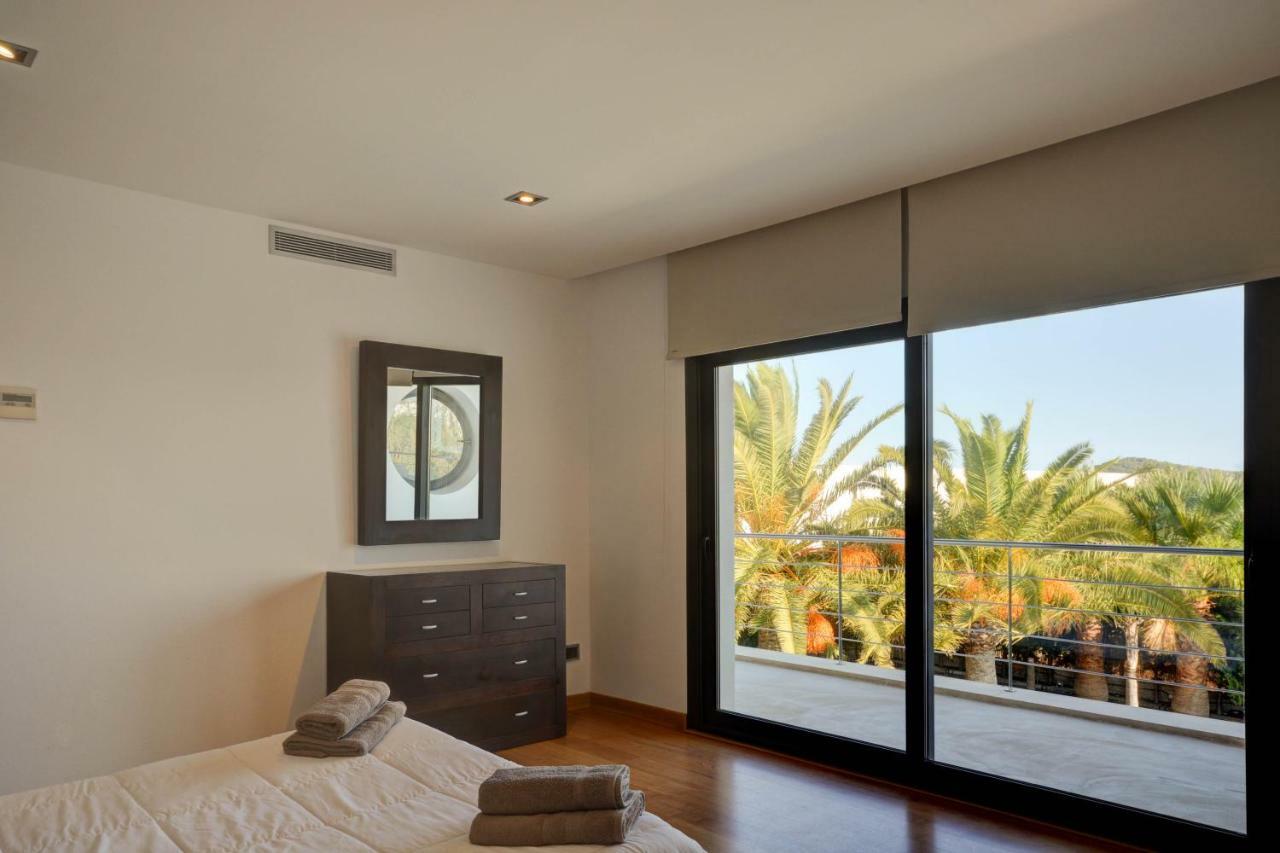 Holiday home Miami Modern House Close Platja Den Bossa