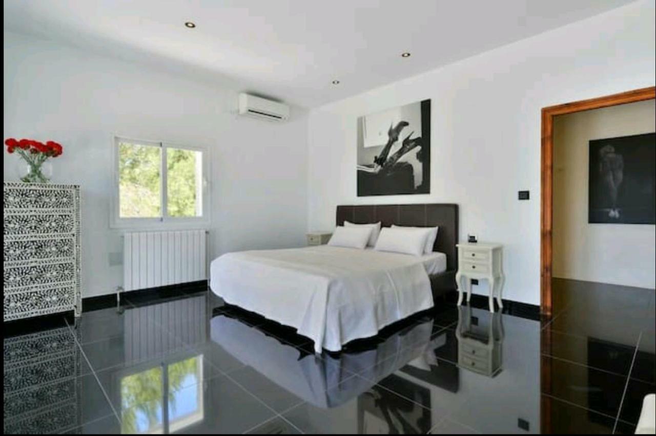 Casablanca Ibiza * Cala Llenya (Ibiza)