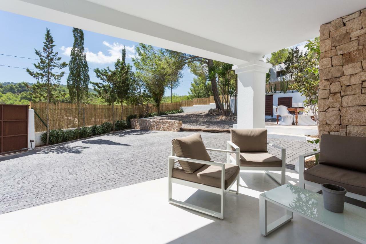 Mass Architect Country Villa *
