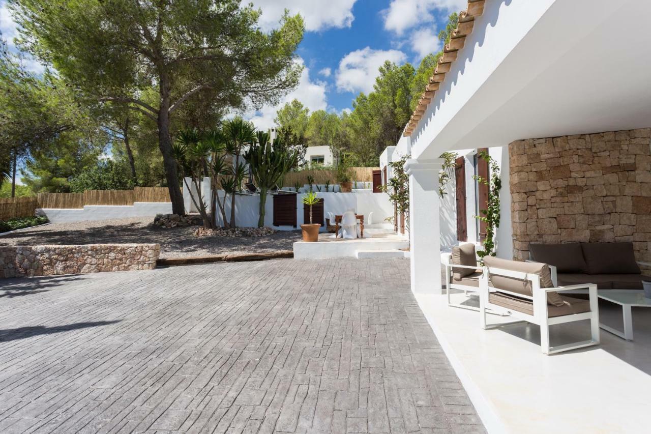 Mass Architect Country Villa *