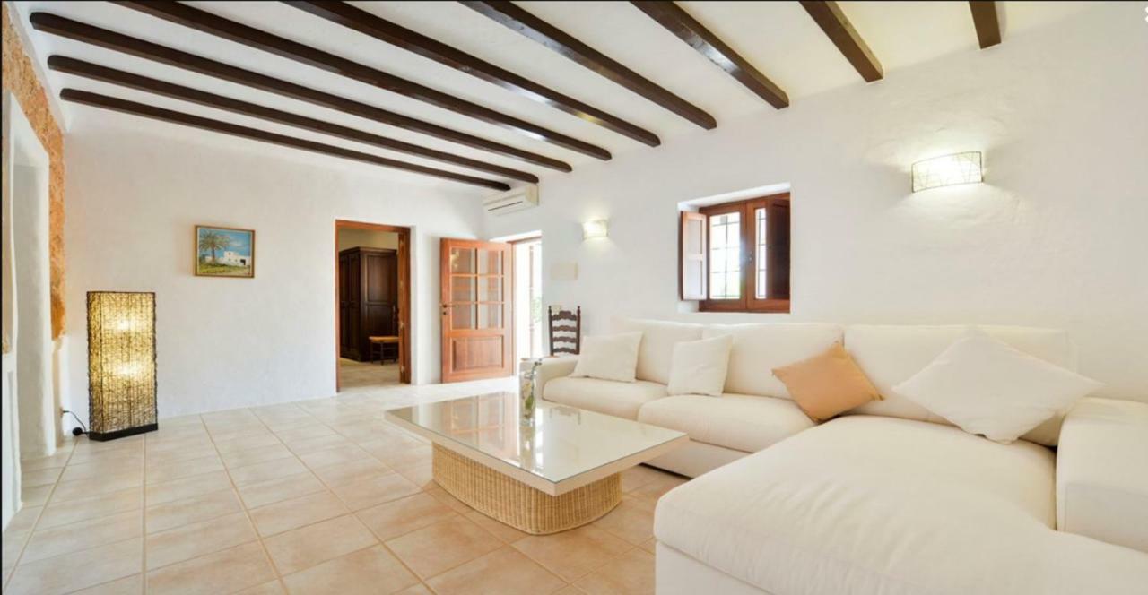 Villa Cosmi Santa Eularia des Riu