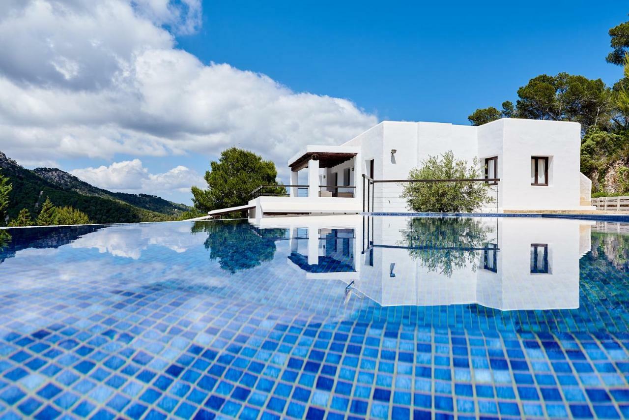 Kiva Villa