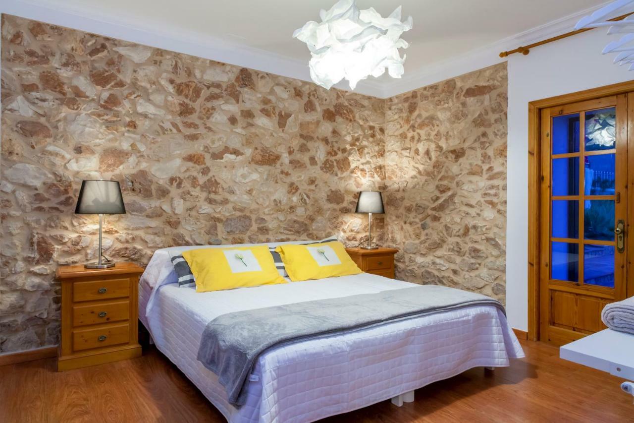 Alexandra Villa *