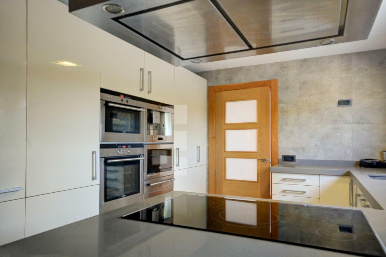 Holiday home Miami Modern House Close Platja Den Bossa *