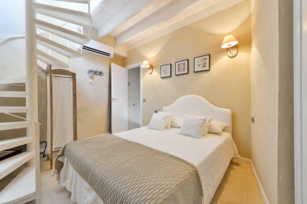 Dalt Vila House *