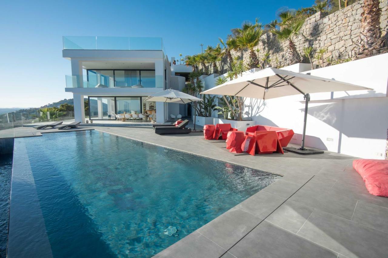 Villa Crystal