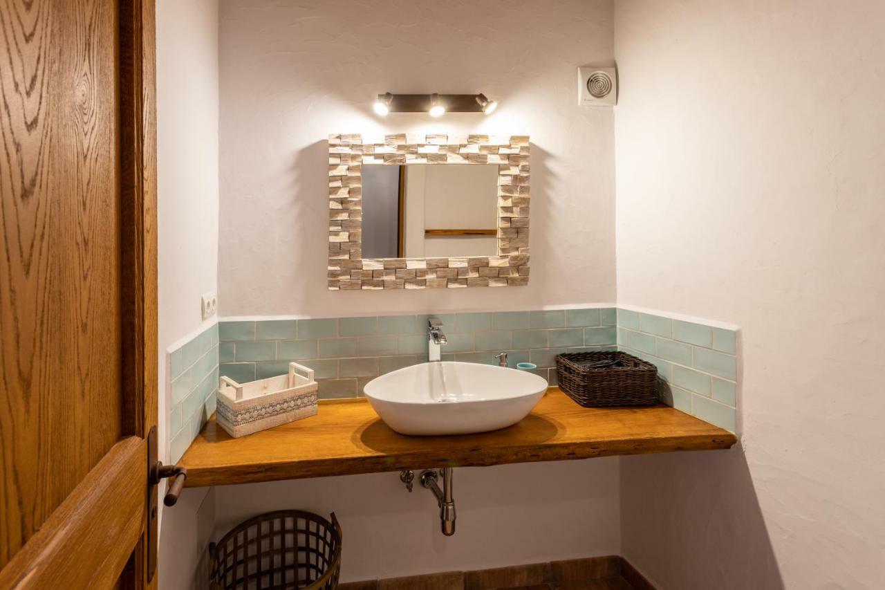 Casa Can Codolar Sant Llorenc de Balafia