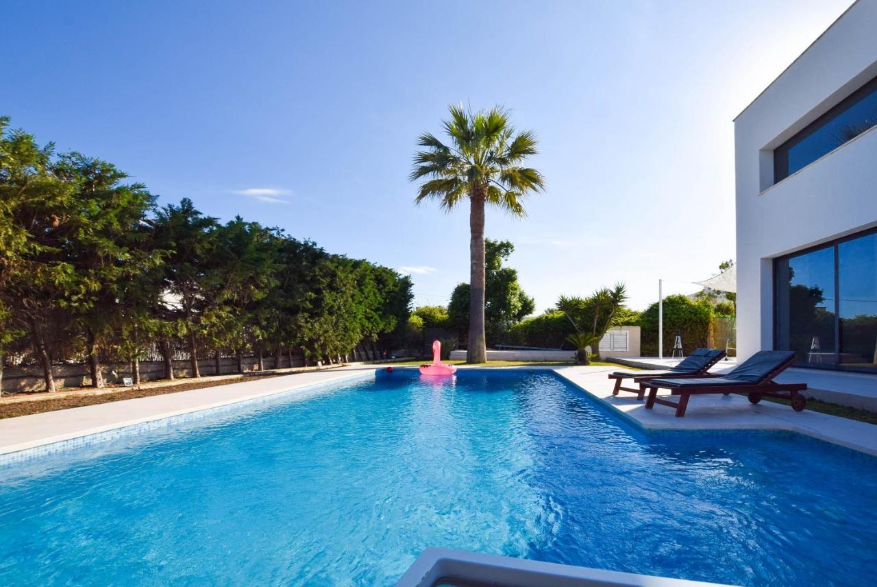 Miami Modern House Close Platja Den Bossa Sant Jordi de ses Salines