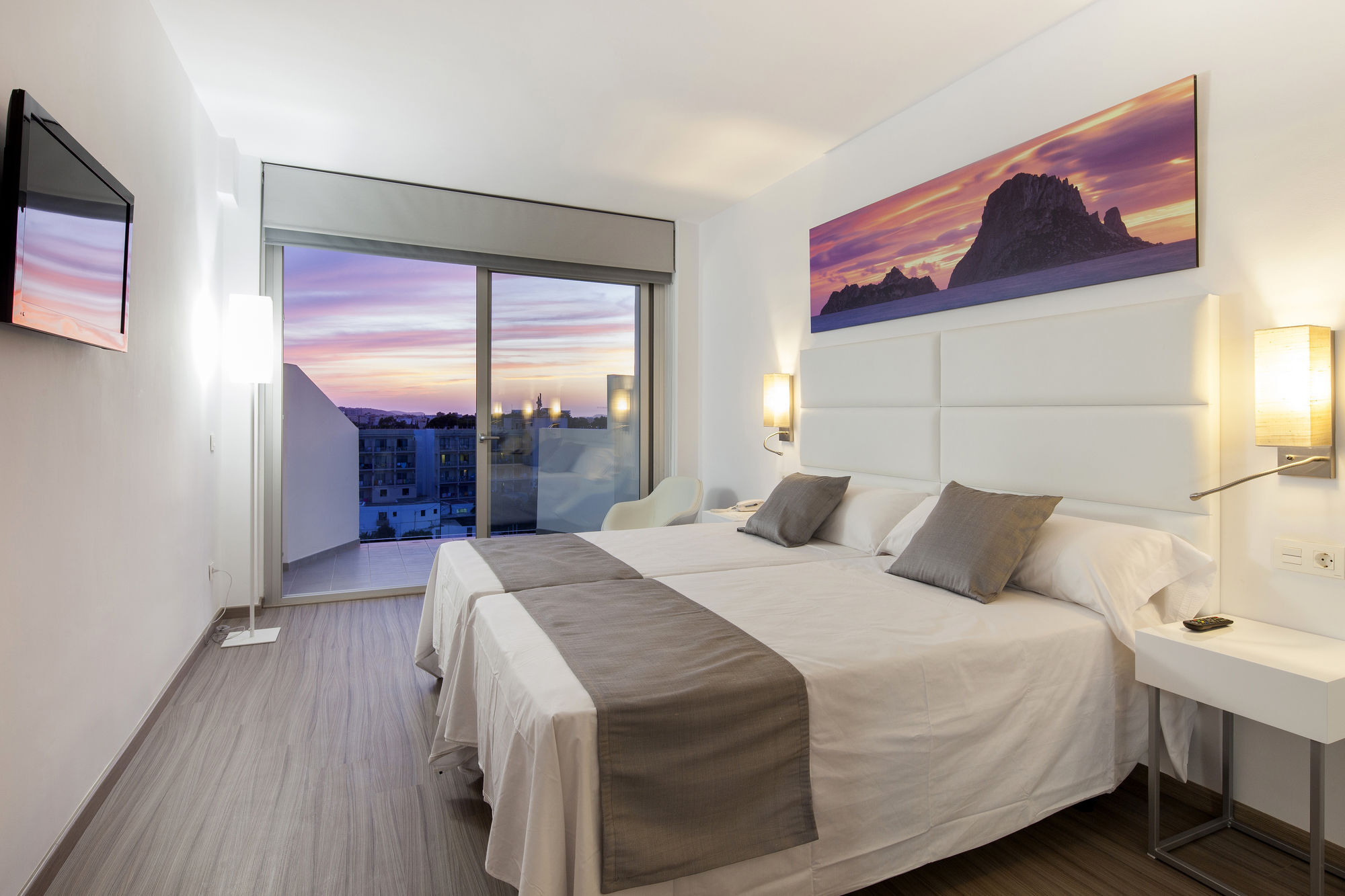 Axel Beach Ibiza - Adults Only Aparthotel