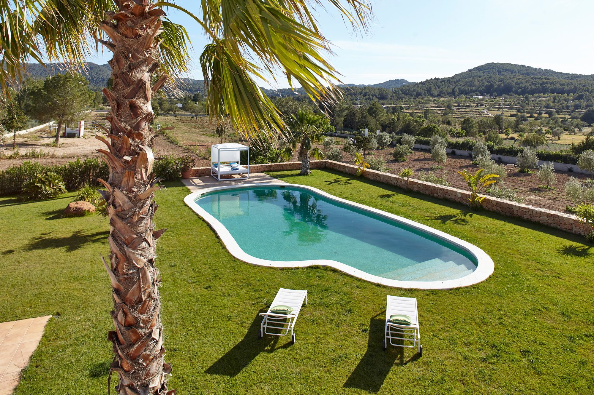White Duke San Antonio (Ibiza)
