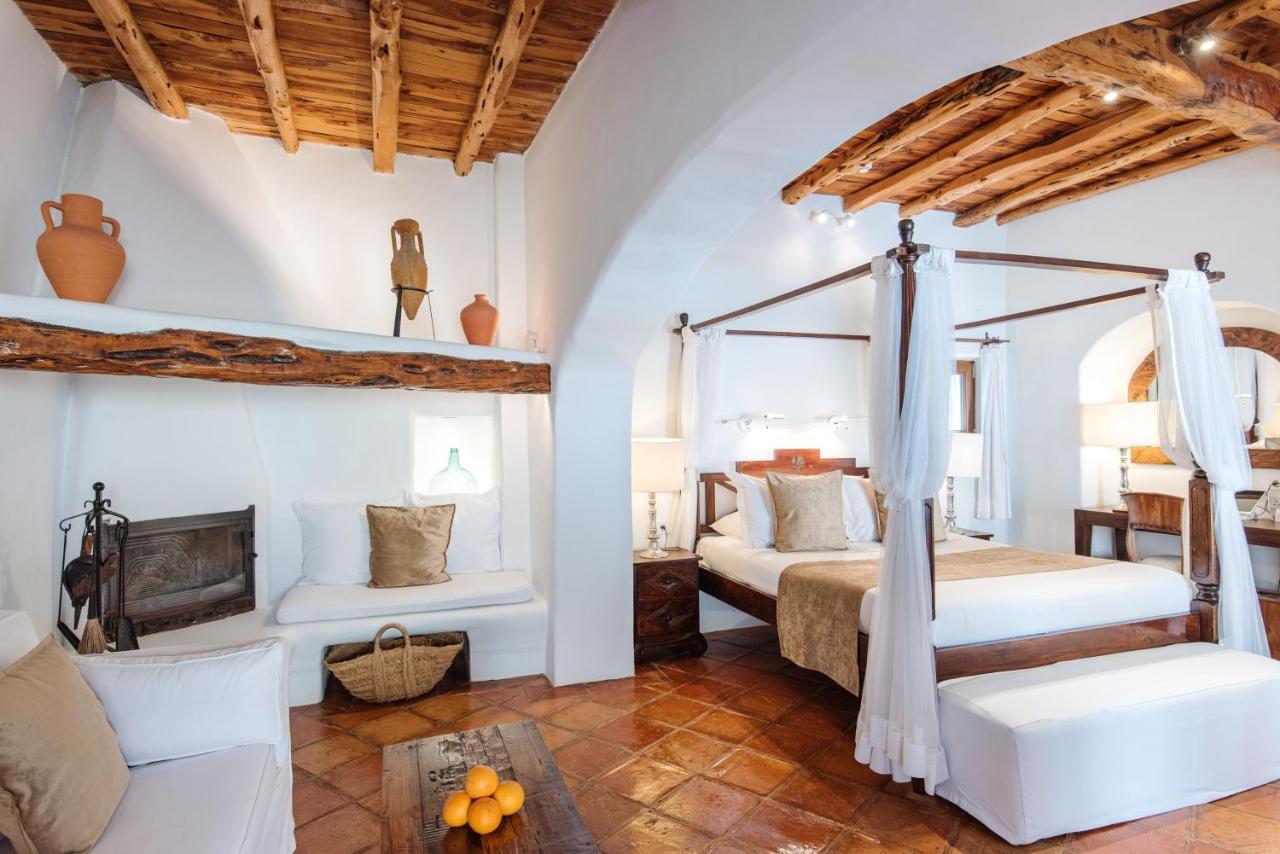 Atzaro Santa Eulária des Riu