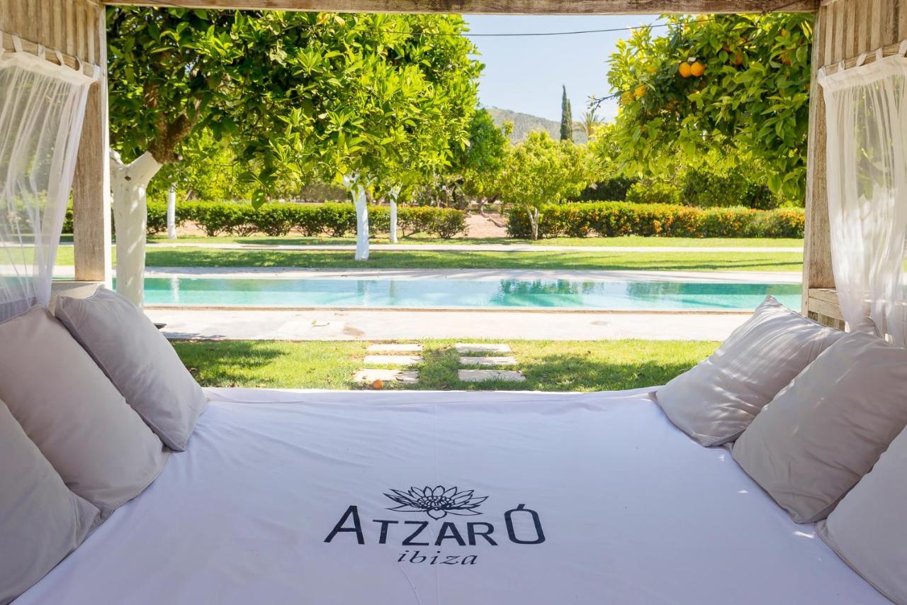 Atzaro *