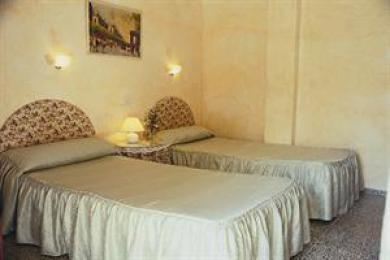 Residencia Europa Punico Casa de hóspedes