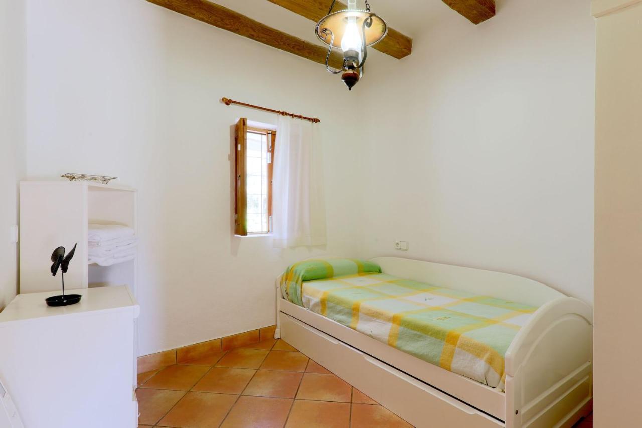 Caseres Villa Santa Eulária des Riu