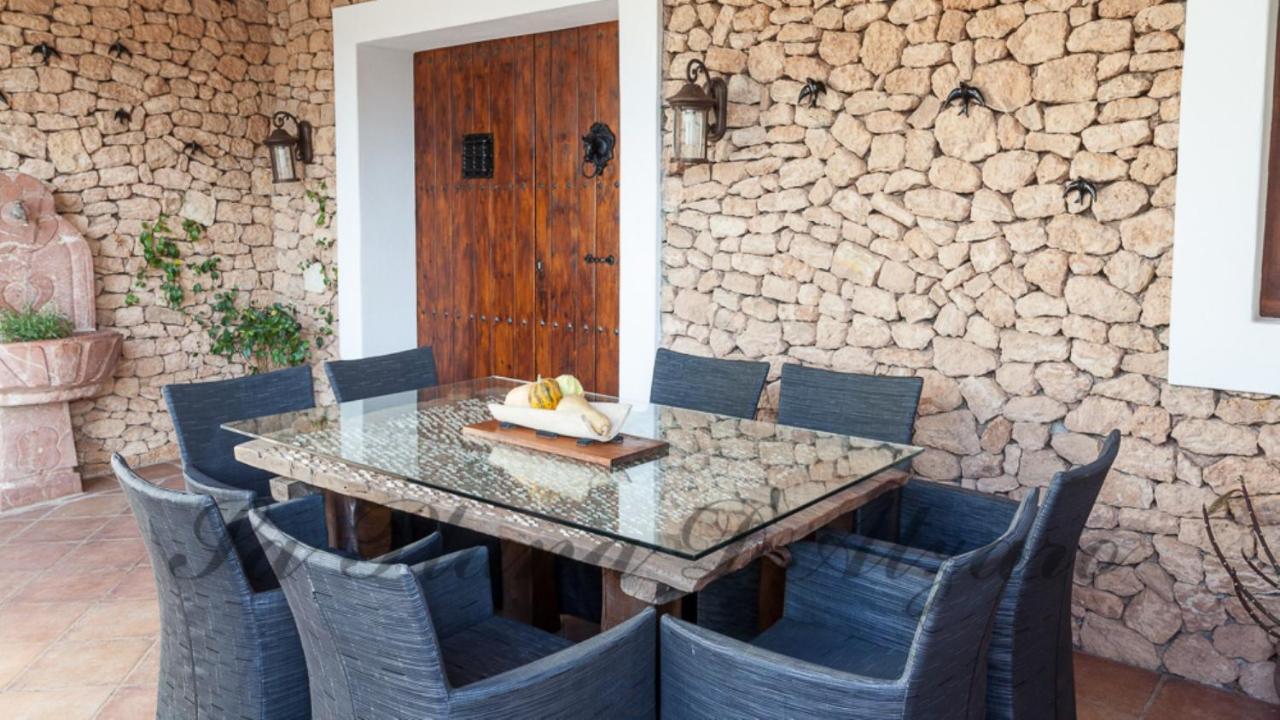 Sa Plana D'atzaró Santa Eulária des Riu