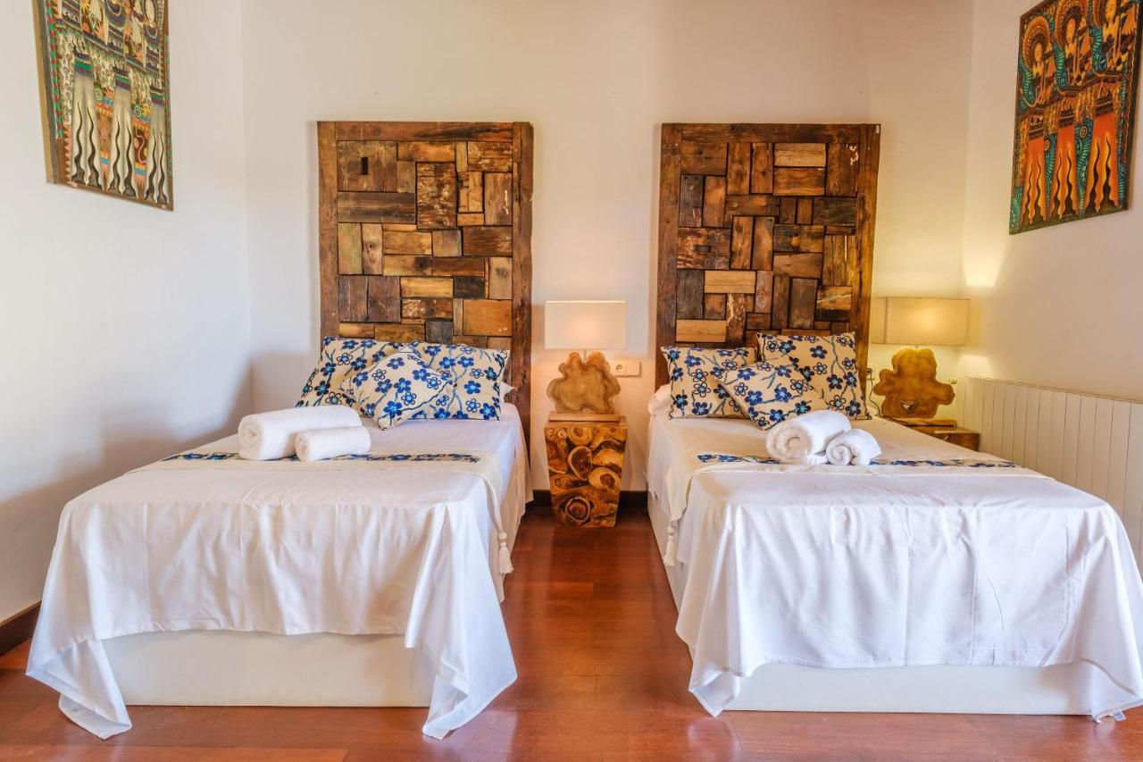 Sarahmuk Villa San Antonio (Ibiza)