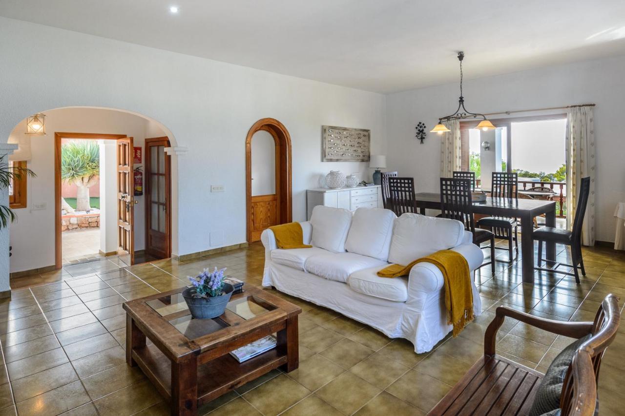 Costa Villa Cala Vadella (Ibiza)