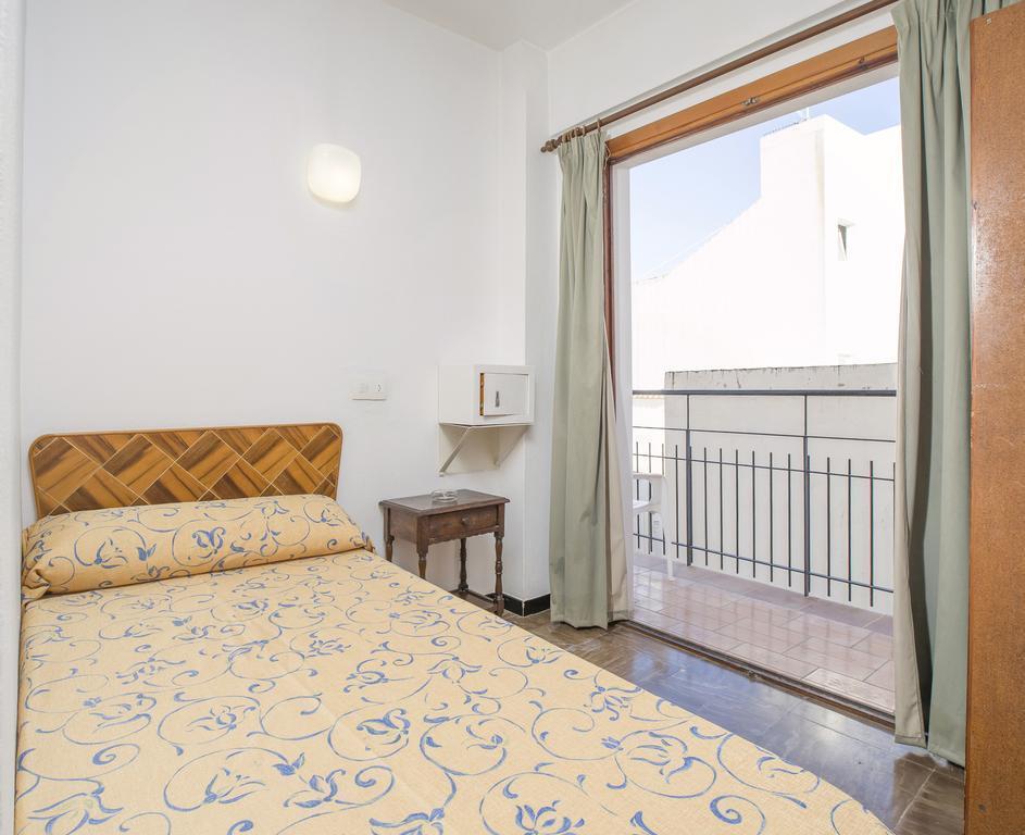 Alicante * San Antonio (Ibiza)