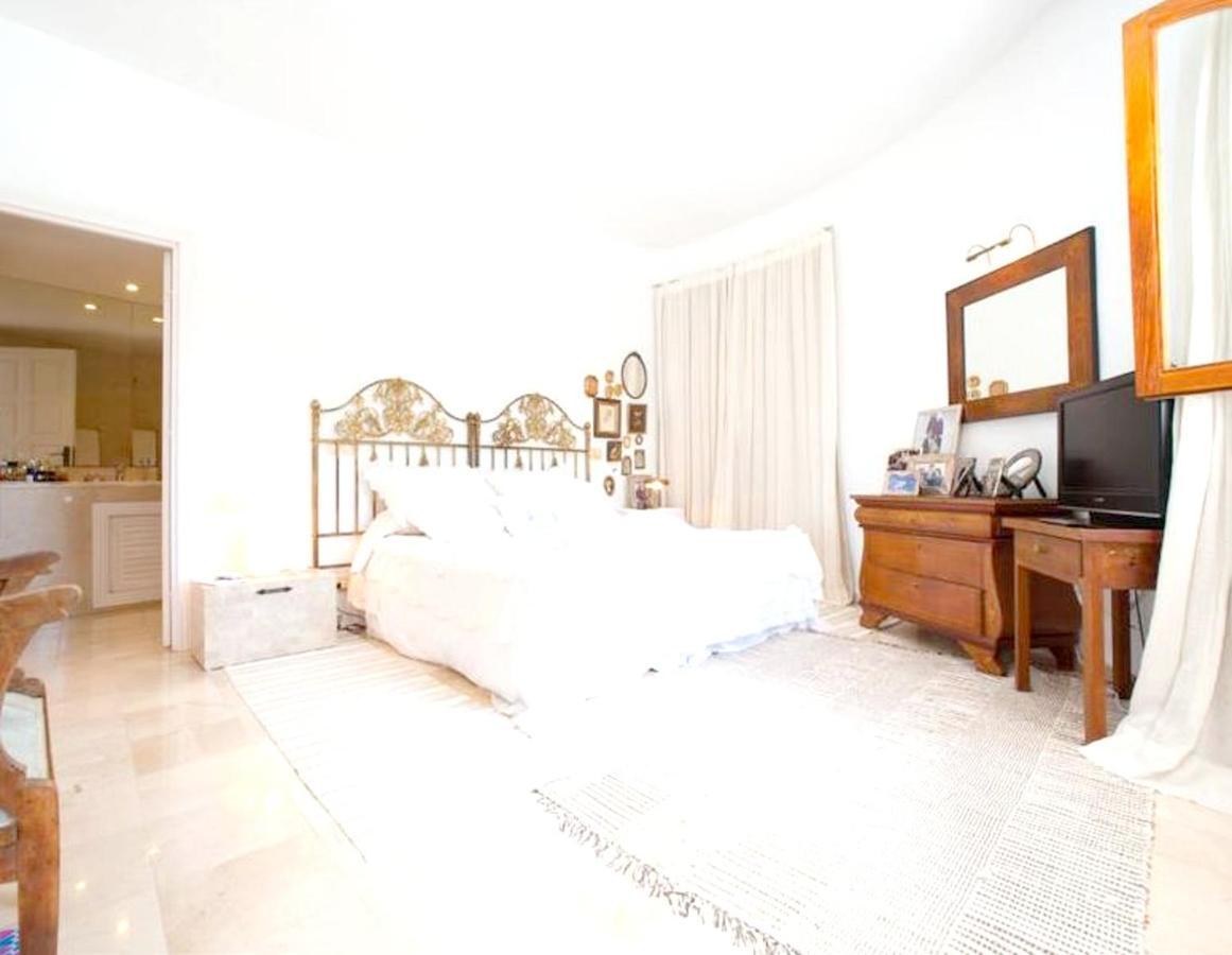 Villa Holiday Carrer Tauet Can Furnet