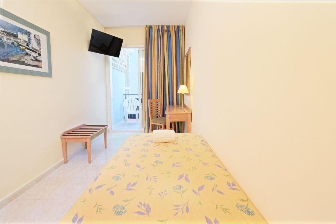 Hotel Azuline Pacific