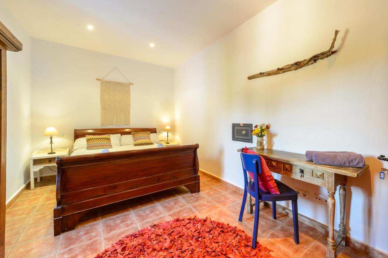 Rosa Ibiza, Private Pool, 10 Minutes From The Villa