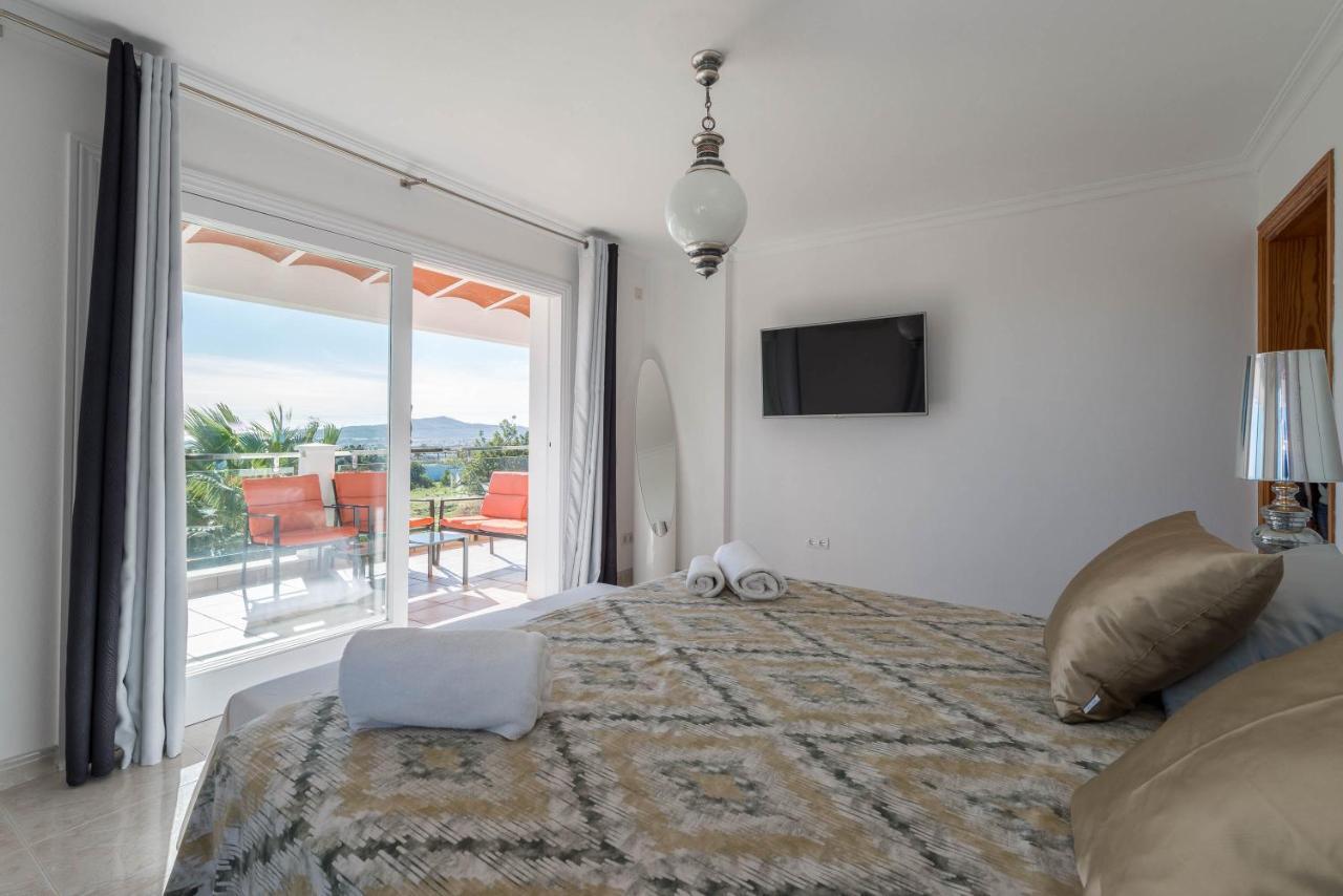 Views Villa *