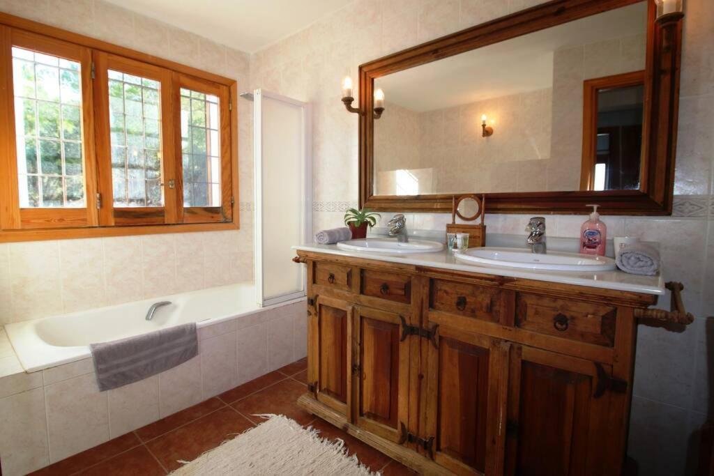Villa Olga - *