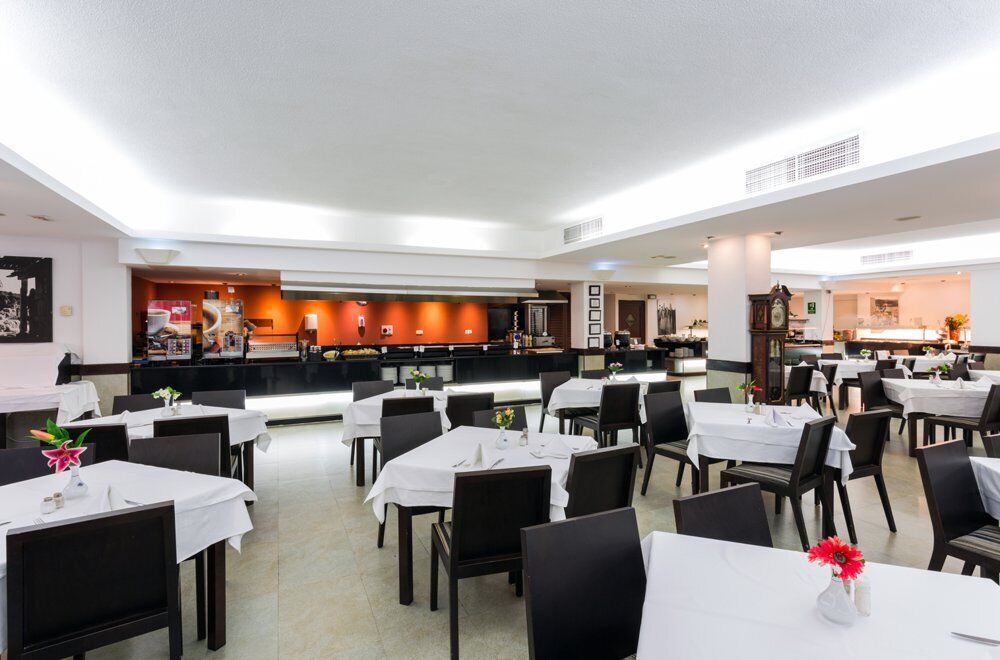 Sirenis Club Siesta Santa Eularia des Riu
