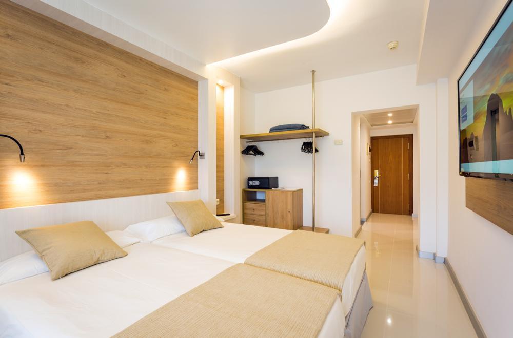 Sirenis Club Siesta Hotel 4*