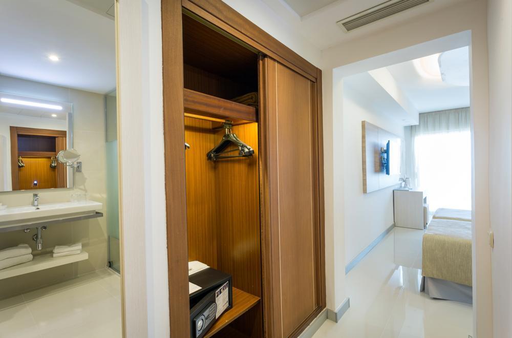 Sirenis Club Siesta Hotel 4*