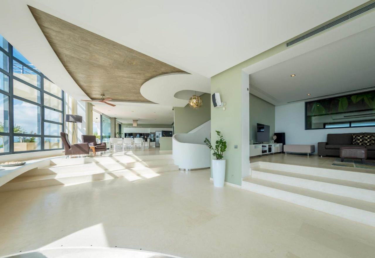 Villa Hilltop