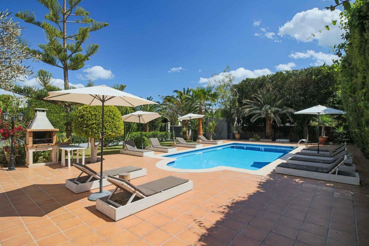 Wicker By Eivillas Villa *