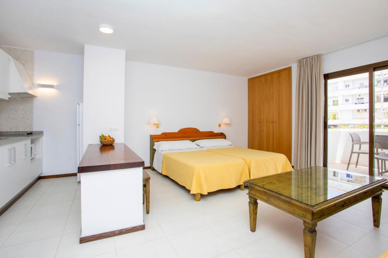 Bon Lloc Santa Eularia des Riu