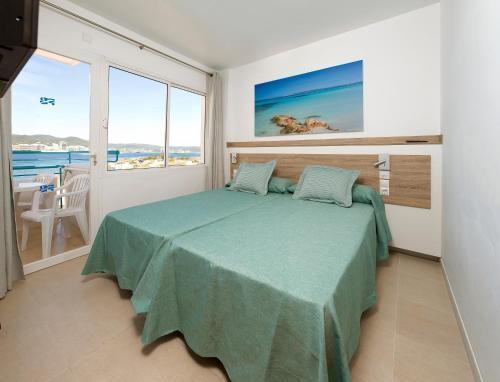 Apartahotel Playa Bella San Antonio Abad