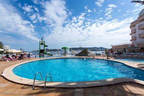 Playa Bella Apartahotel San Antonio Abad