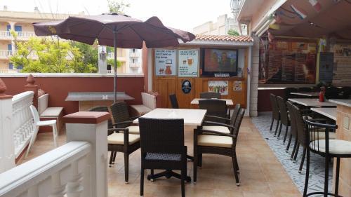 Vista Al Puerto Aparthotel *