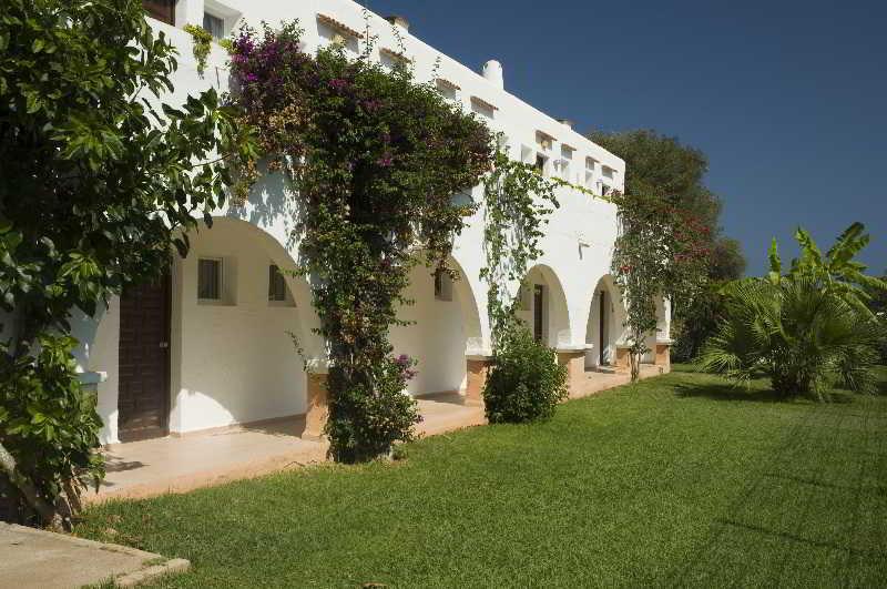 Aparthotel Club Cala Pada Playa S'Argamassa