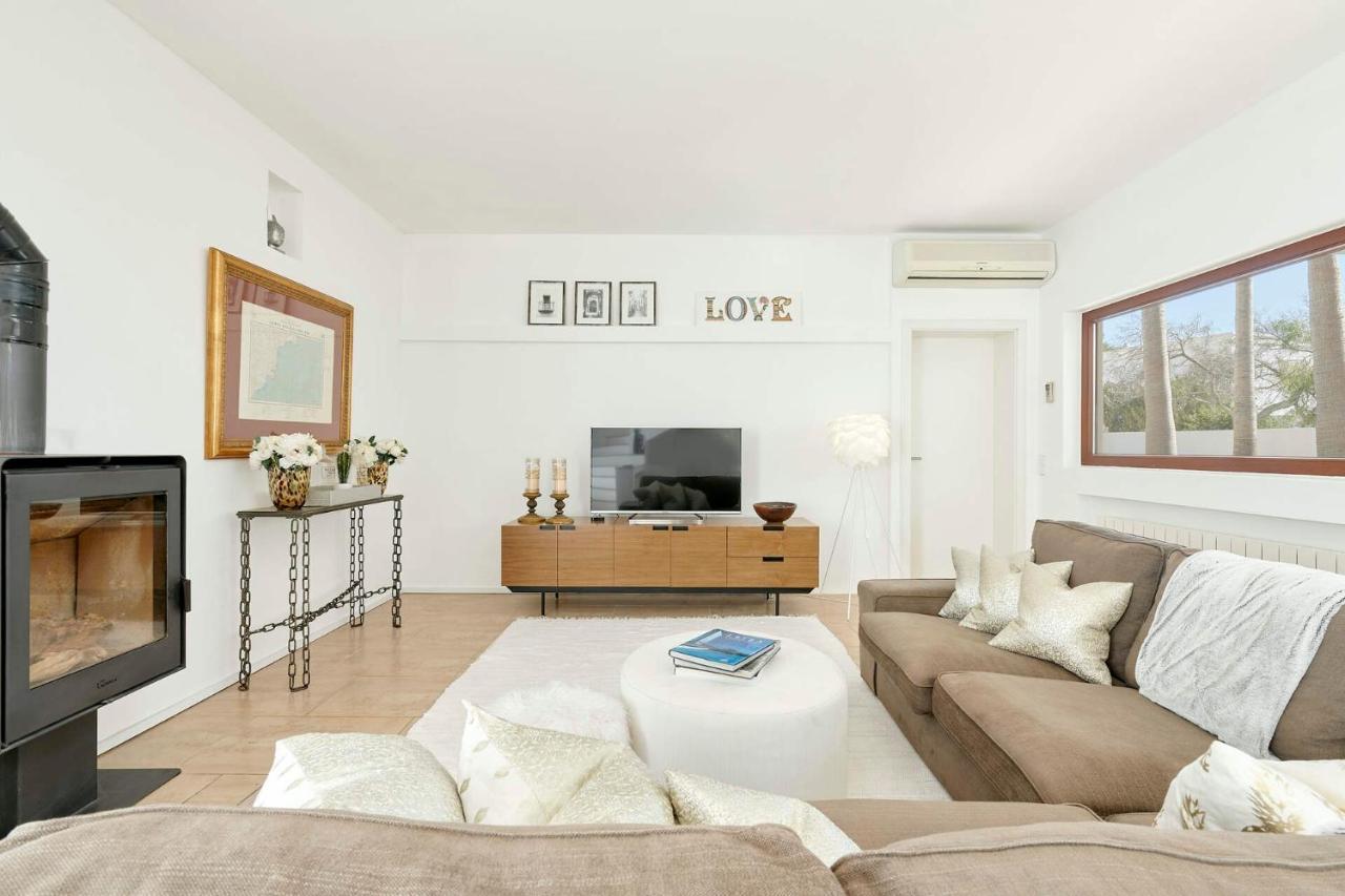 Rent This Luxury With Private Pool, Ibiza 1059 Villa Santa Eulária des Riu