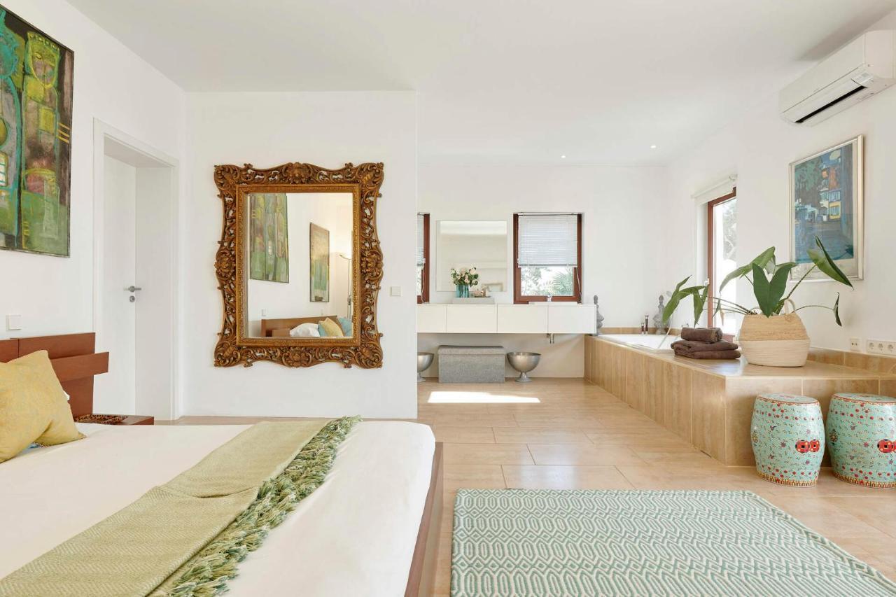 Rent This Luxury With Private Pool, Ibiza 1059 Villa Santa Eulária des Riu
