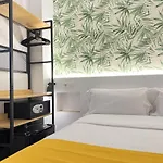Nanit Rooms Ibiza Hostal
