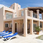 Villa Tom Is Near To Playa Den Bossa