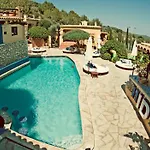 Pikes Ibiza (Adults Only)